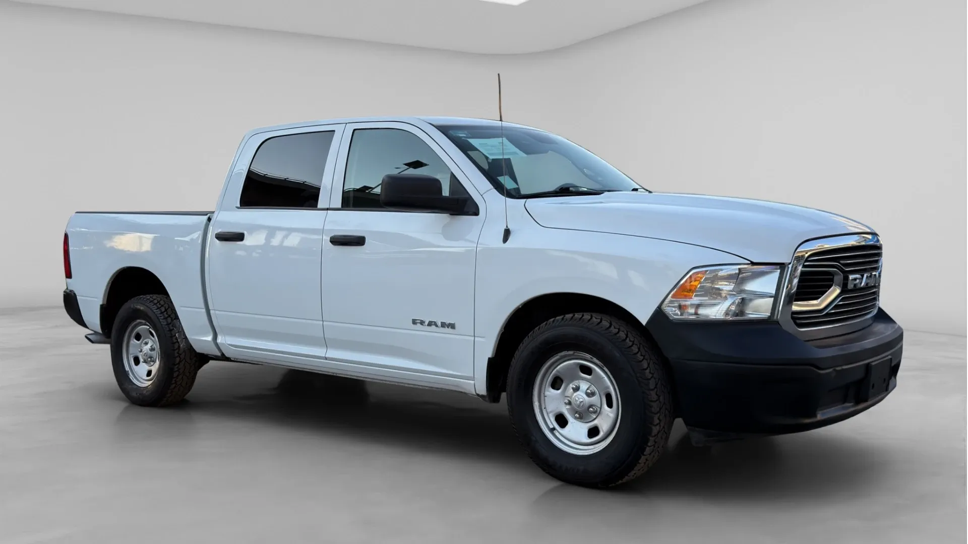 RAM 1500 image 13