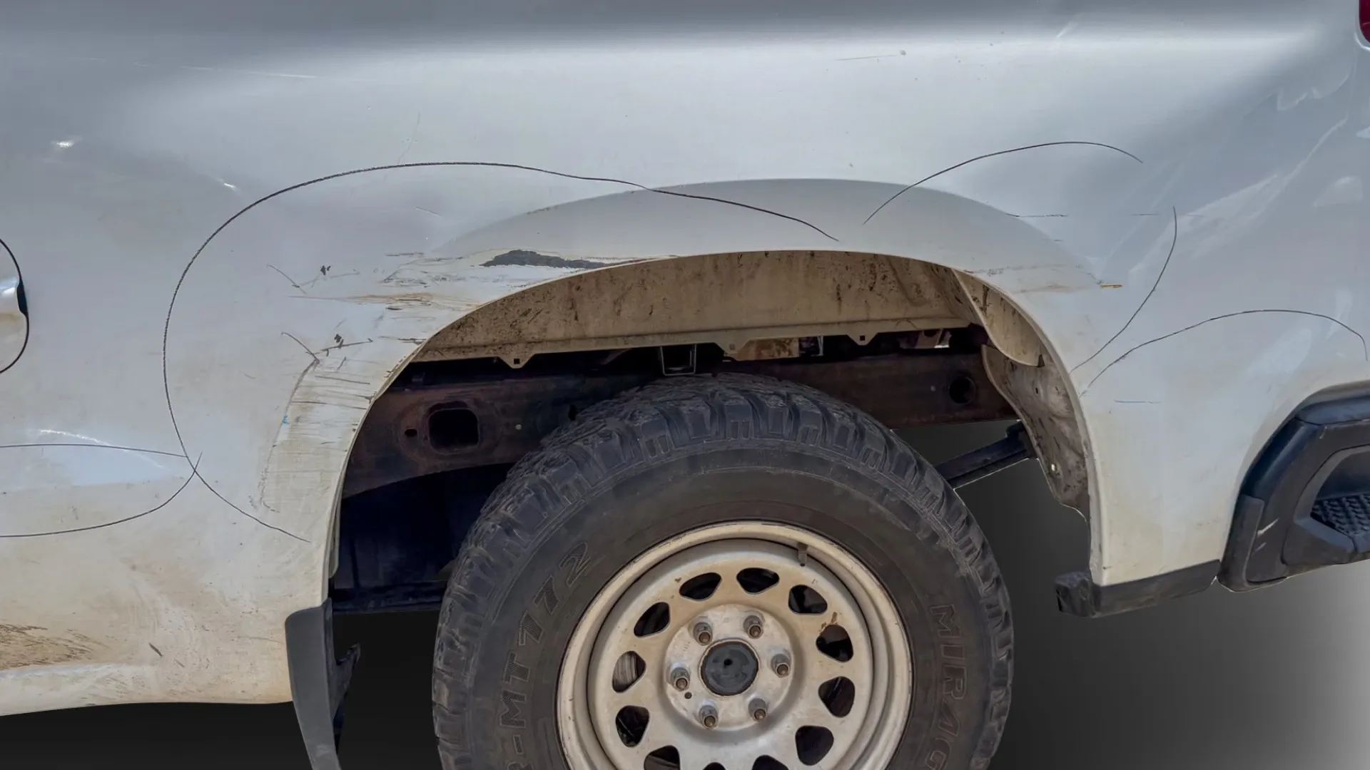 CHEVROLET SILVERADO *2020* image 16