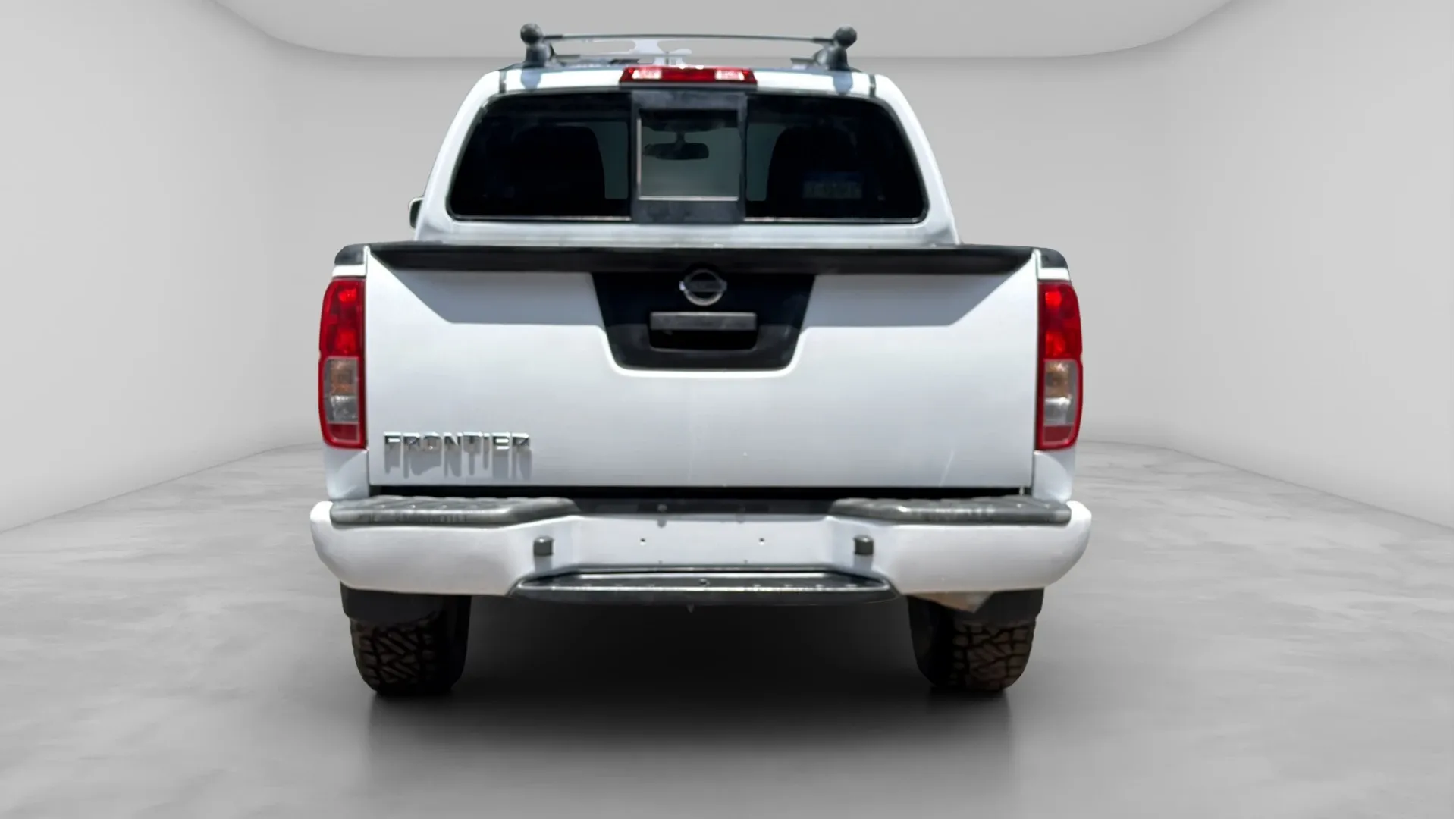 NISSAN FRONTIER image 10