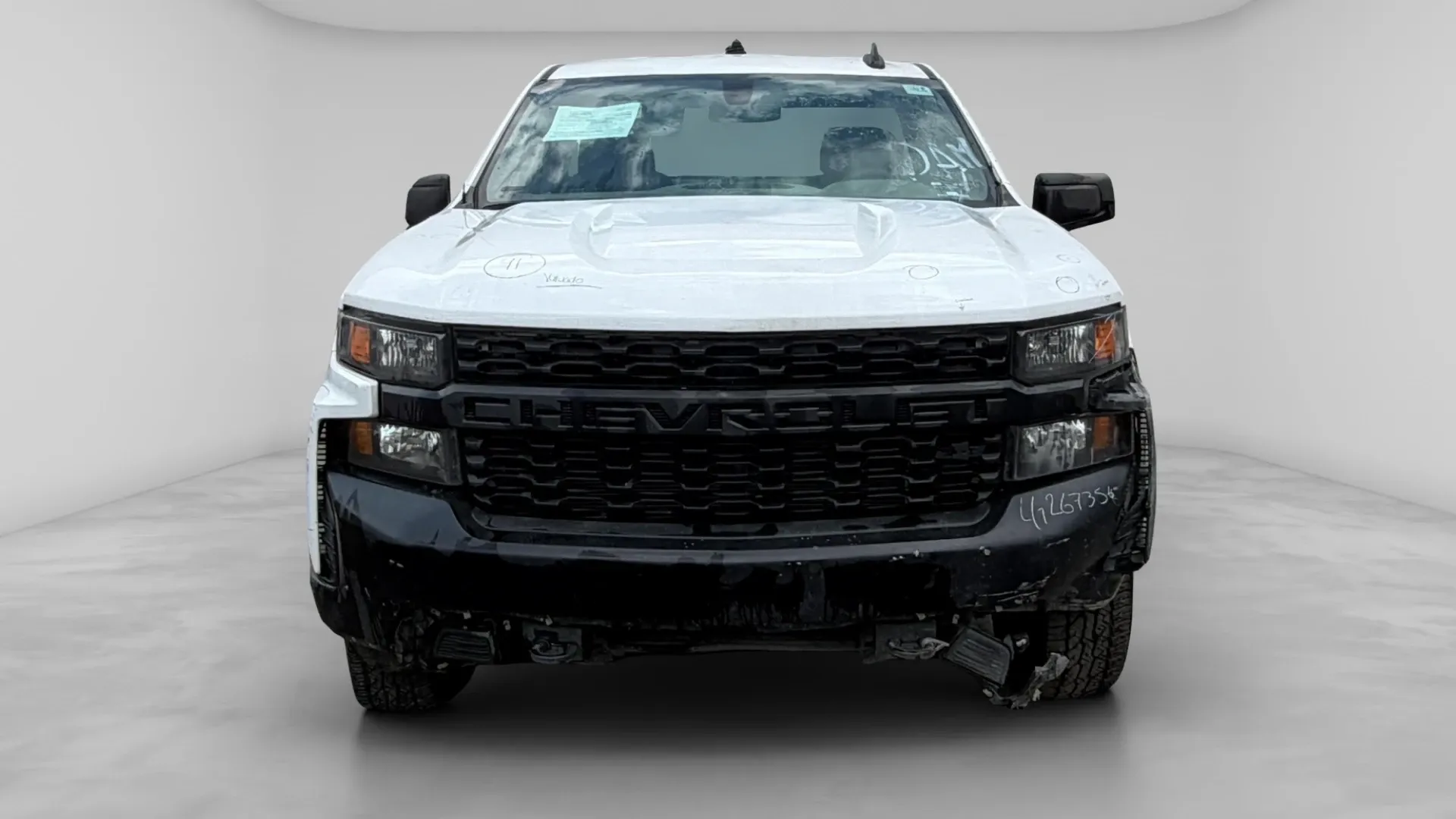 CHEVROLET SILVERADO *2020* image 2