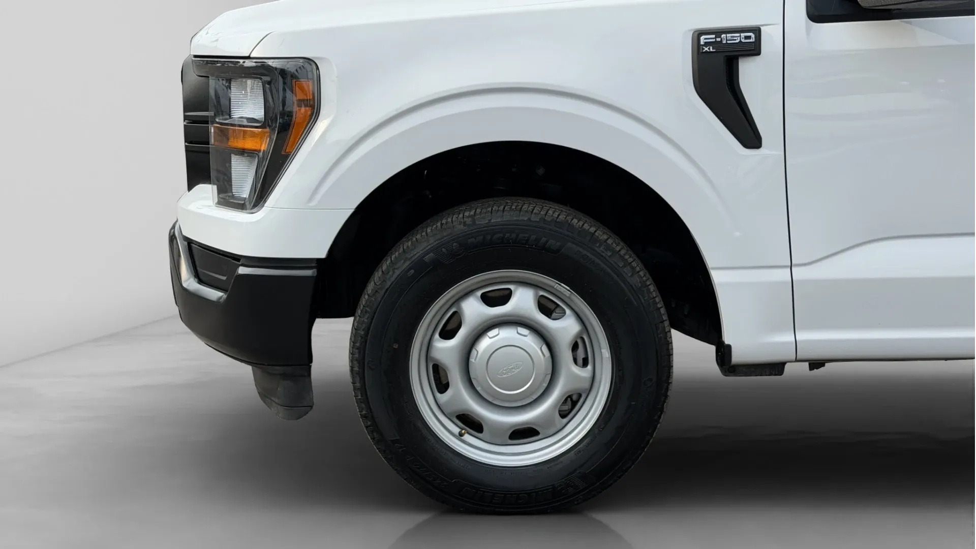 FORD F-150 image 21
