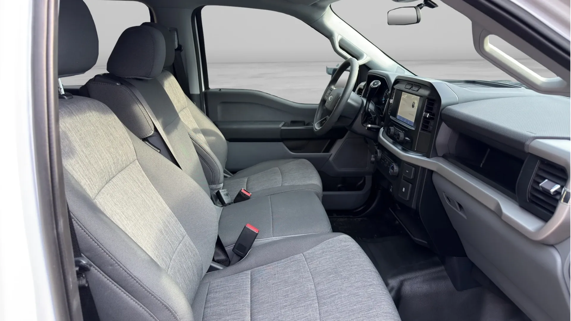FORD F-150 image 25
