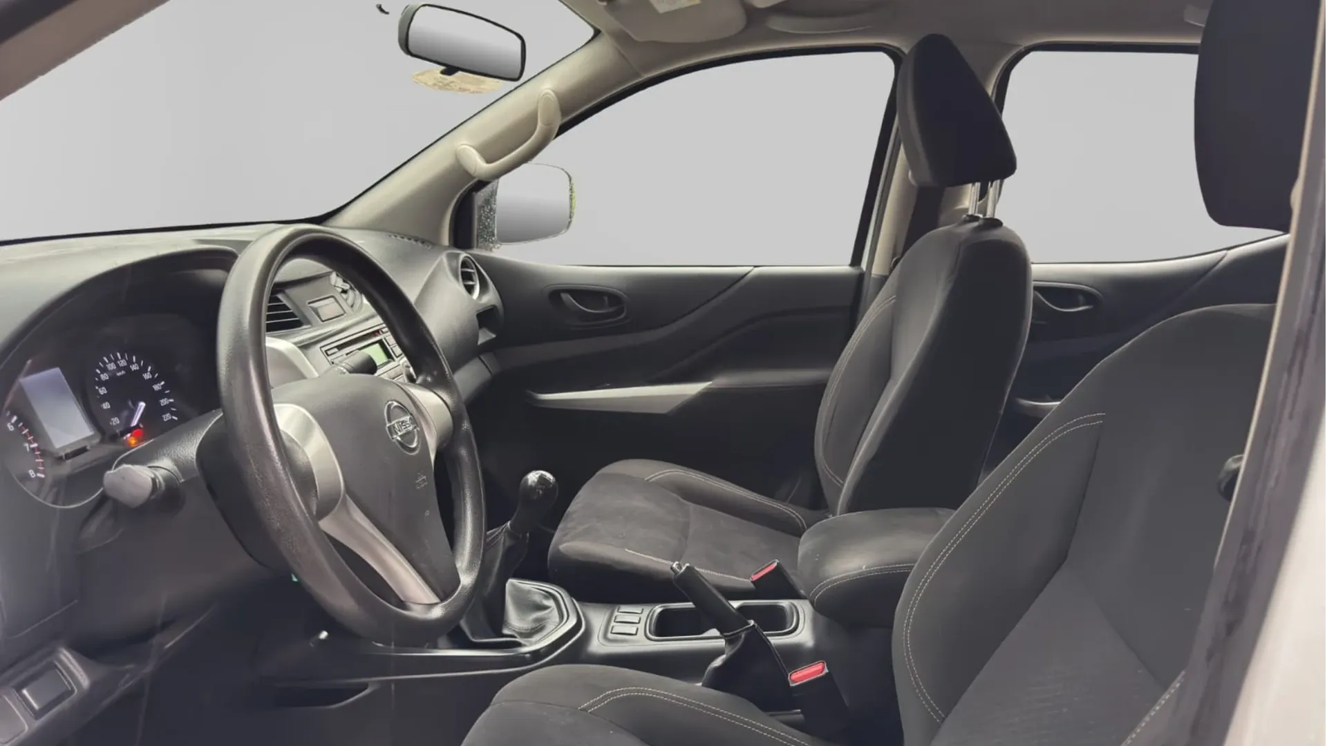 NISSAN NP300 SE TM 2020 PMV image 19